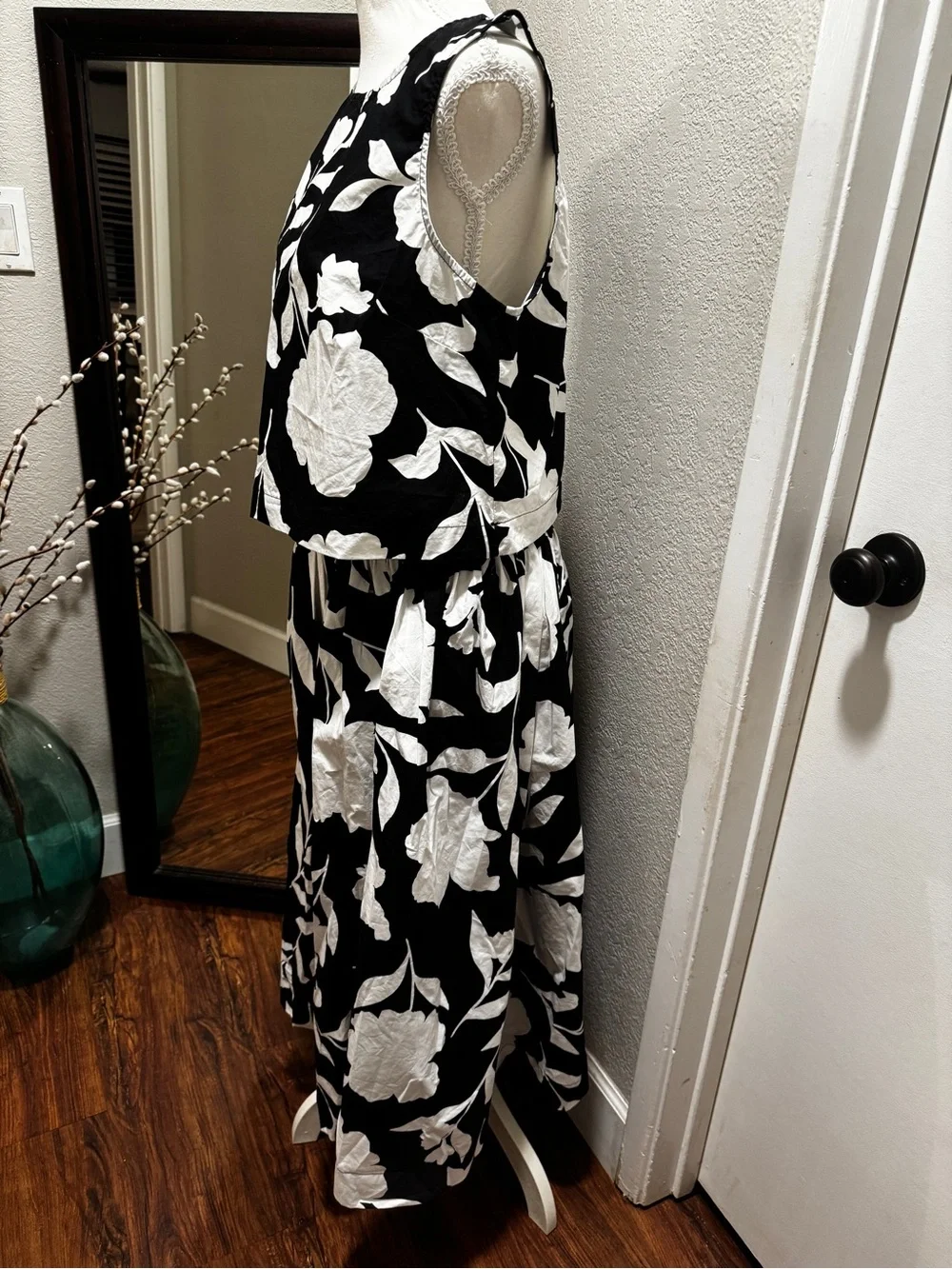 Kate Spade X Target Black and White Floral Shell Top and Matching Midi Skirt